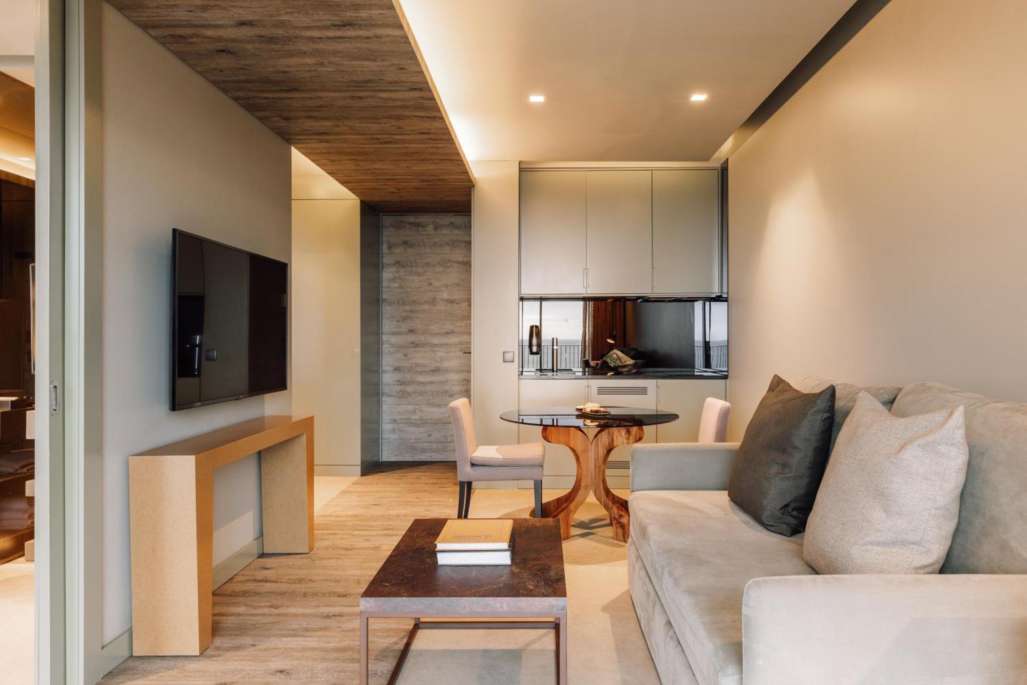 Saccharum - Hedonist Design 5*