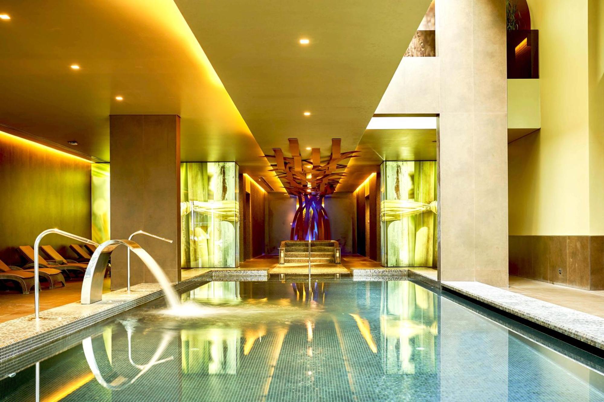 Saccharum - Hedonist Design 5*